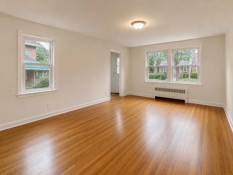 1832 Holland Ave #2 — Photo 1