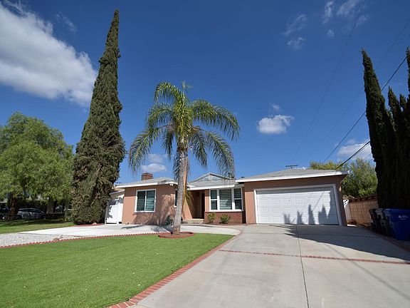 2nd image of 420 N Linda Terrace Dr