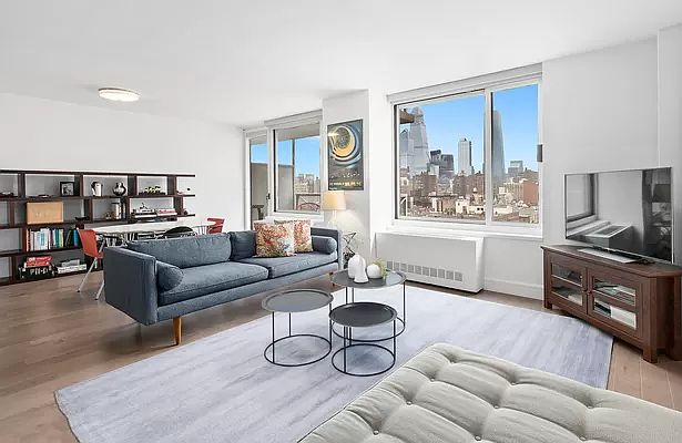 1st image of 270 W 17th St #12BC