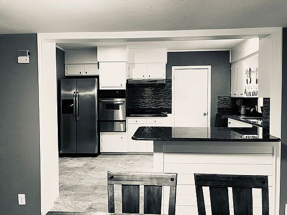 3rd image of 6462 Camp Bowie Blvd