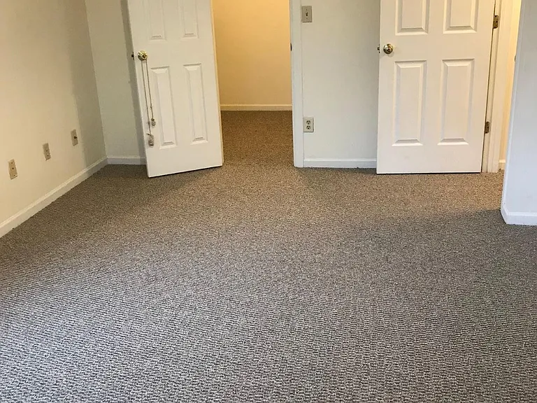 534 E Southern Dr — Photo 2