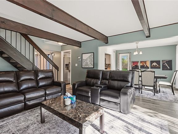 5th image of 701 Tinkers Ln #2101