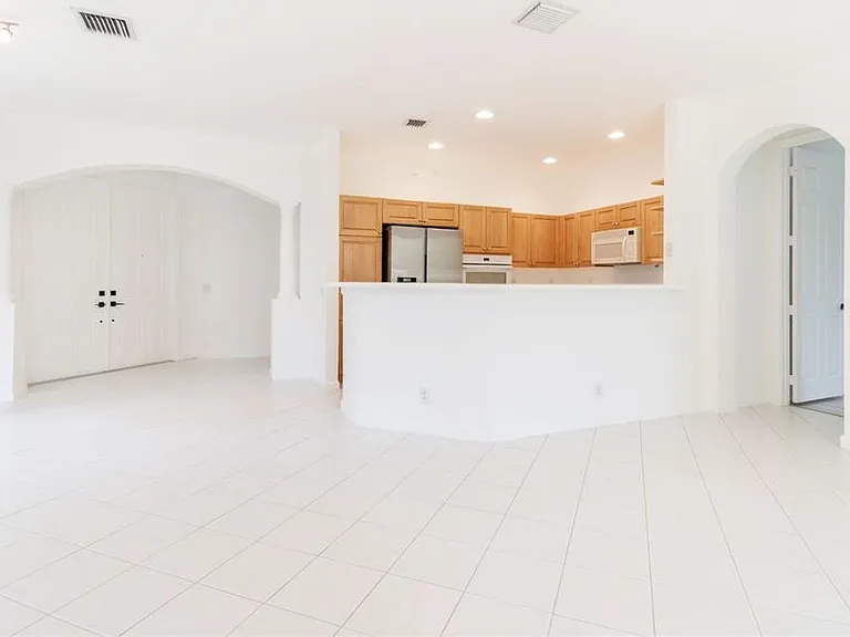 2692 Center Court Dr #2-32 — Photo 9