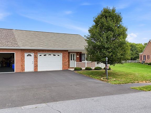 2nd image of 341 Winding Oak Dr