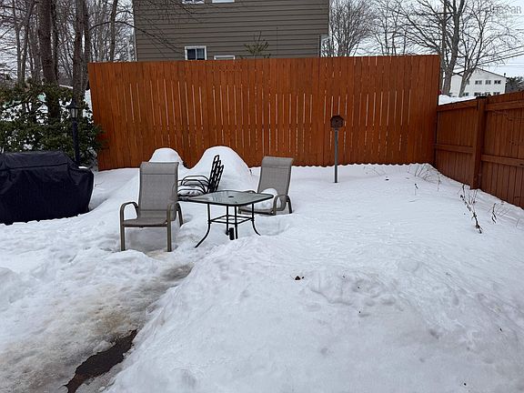 2nd image of 197 Jubilee Rd