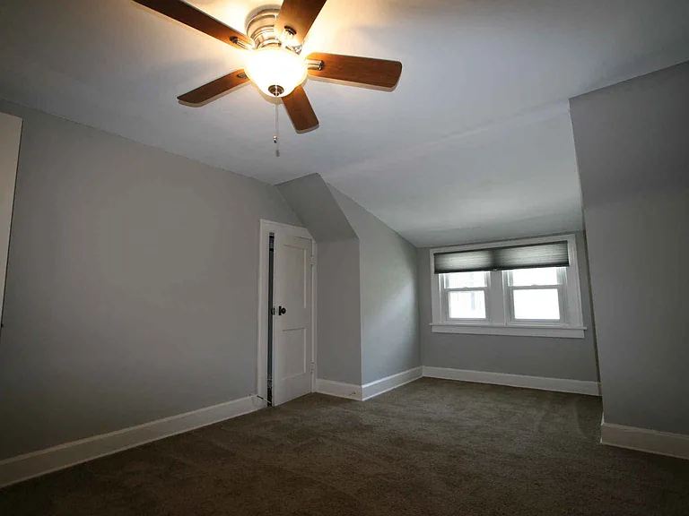13823 Clifton Blvd #3 — Photo 6