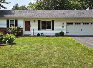 7313 Elmwood Rd, Temperance, MI 48182
