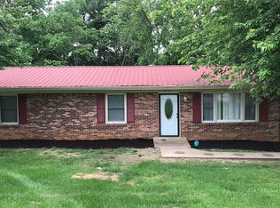 302 Sunset Dr, Livingston, TN 38570