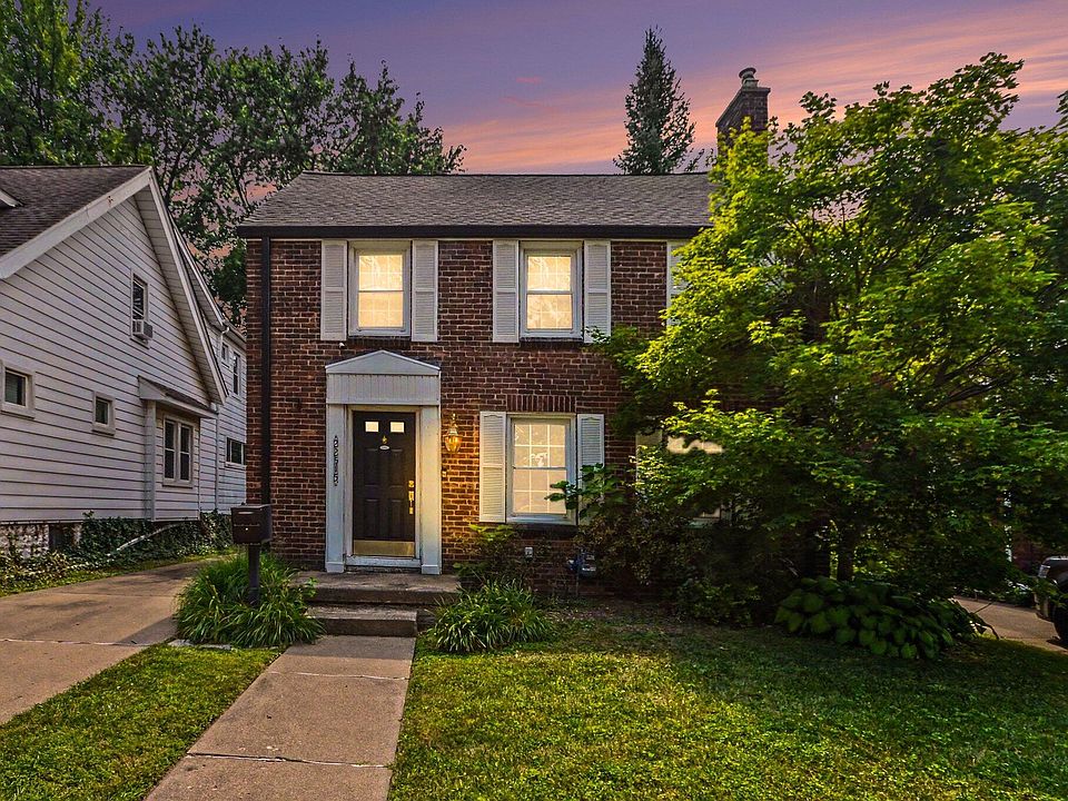 1st image of 22515 Gregory St