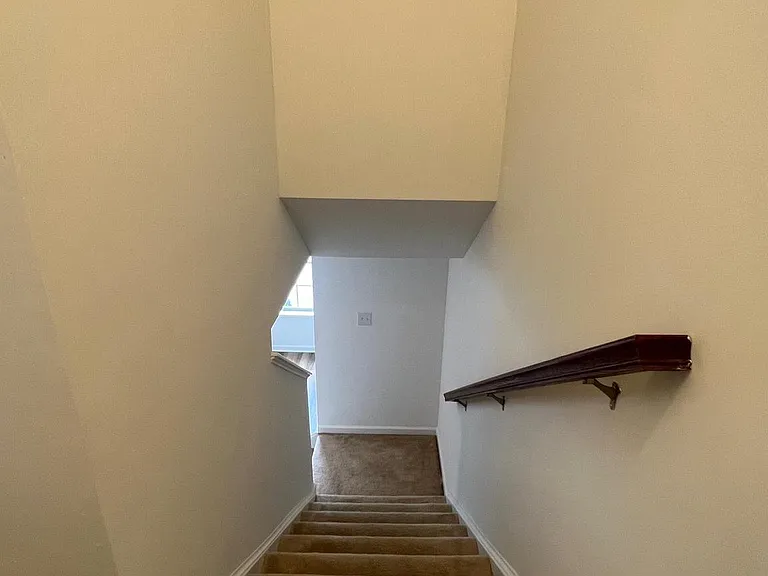 51 Ventura Way — Photo 23