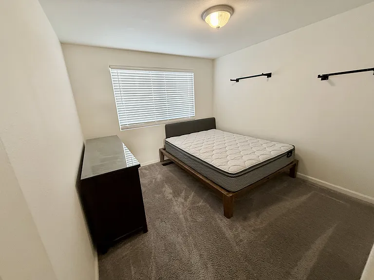 524 Darren Way — Photo 14