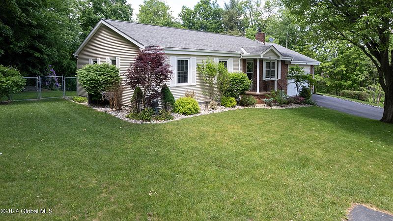 2nd image of 106 Wesskum Woods Road