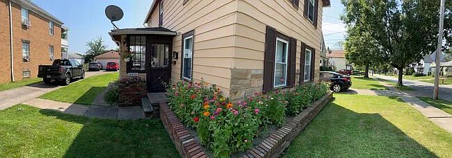 2nd image of 4919 Behrwald Ave
