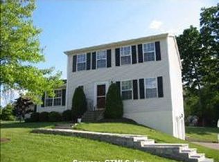13 Horseshoe Ln, Middletown, CT 06457