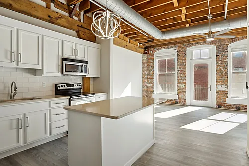 Floor plan 401