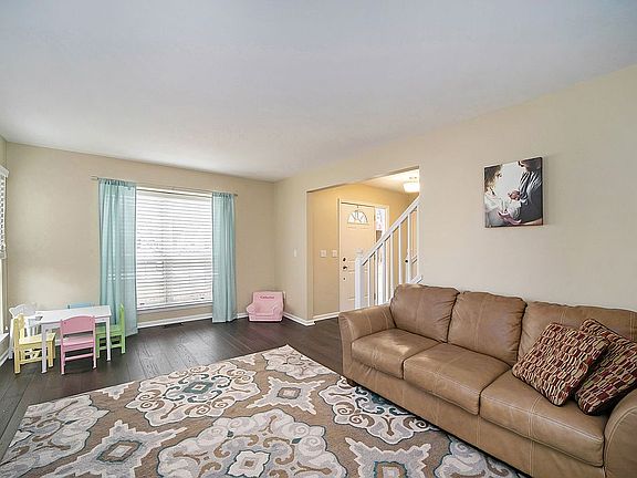 5th image of 6137 Lake Waldon Dr