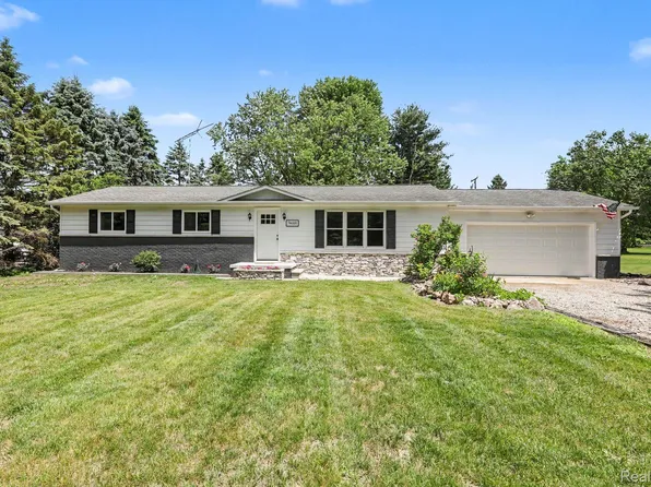 74600 Nordman Ct, Bruce Twp, MI 48065