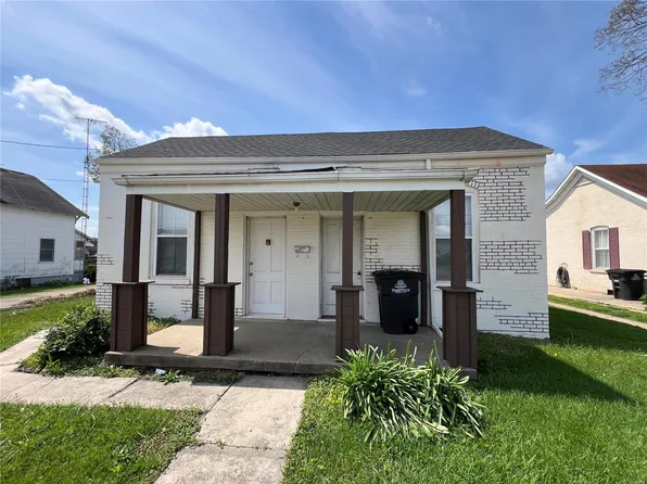 210 N West St, Perryville, MO 63775