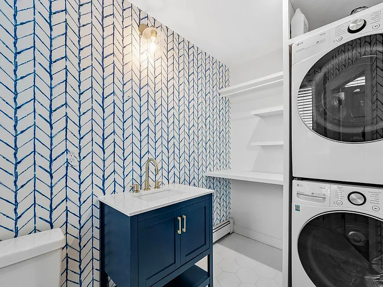 271 Bunker Hill St #1 — Photo 6