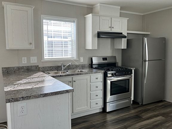 5th image of 849 Henderson Ave Trailer 6