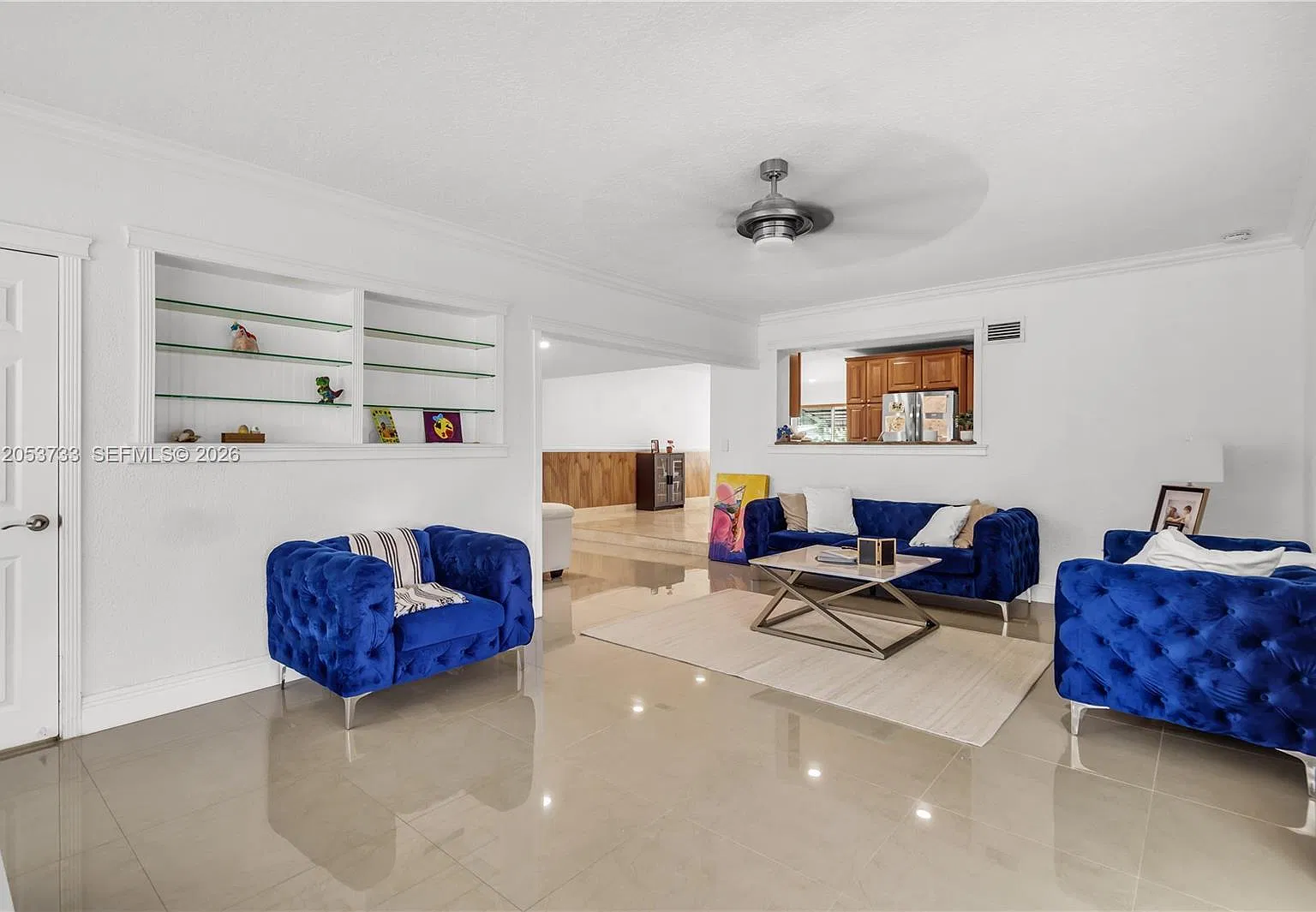 3 bed, 2023 sqft, $5,500 — Photo 4