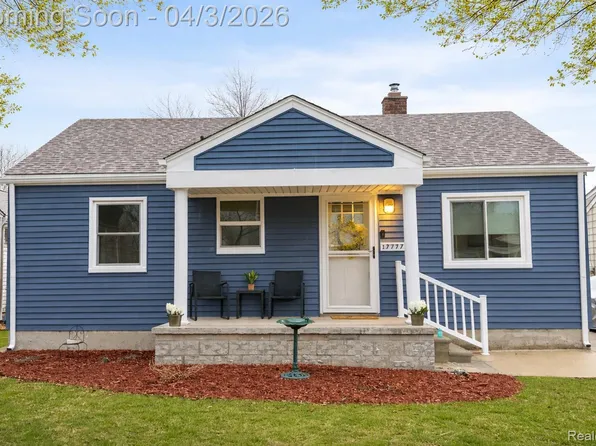 17777 Matthews St, Riverview, MI 48193