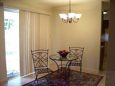 3rd image of 609 Palm Valley Dr