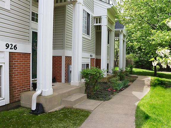 2nd image of 926 Mayfair Ct #926