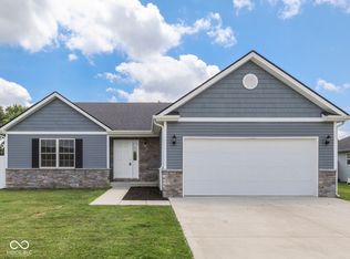 7 Watson Ct, Trafalgar, IN 46181