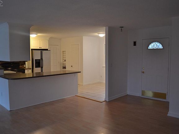 2nd image of 1120 Fairoaks Dr