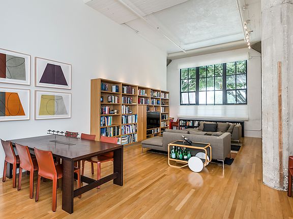 3rd image of 601 4th St Ste 121