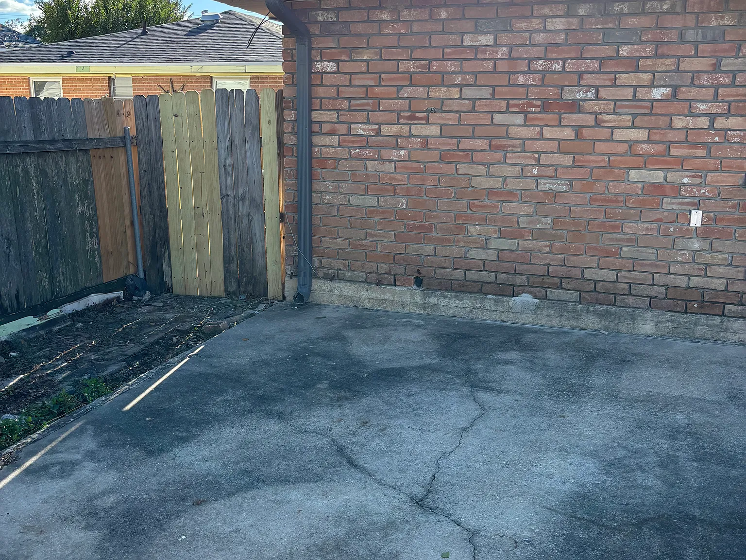 2 bed, 1000 sqft, $1,100 — Photo 4