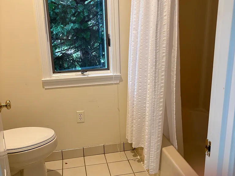 24 Quail Hollow Rd — Photo 15