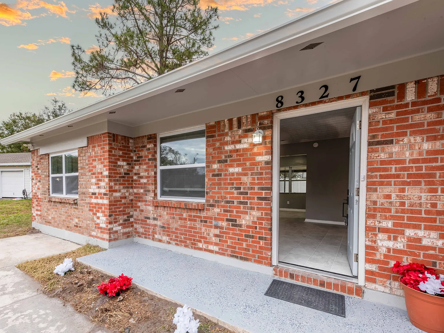 4 bed, 1426 sqft, $1,900 — Photo 4