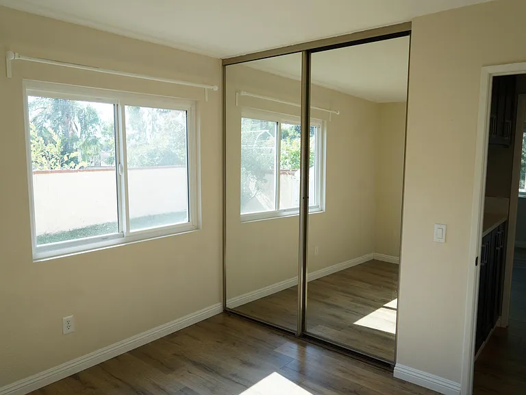 24427 Goldpoint Pl — Photo 18