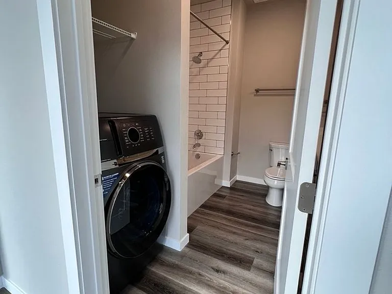 The 508 West — Photo 121