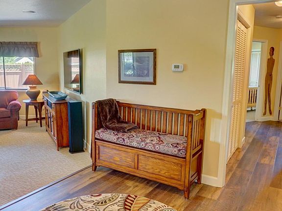 Entry Hallway
