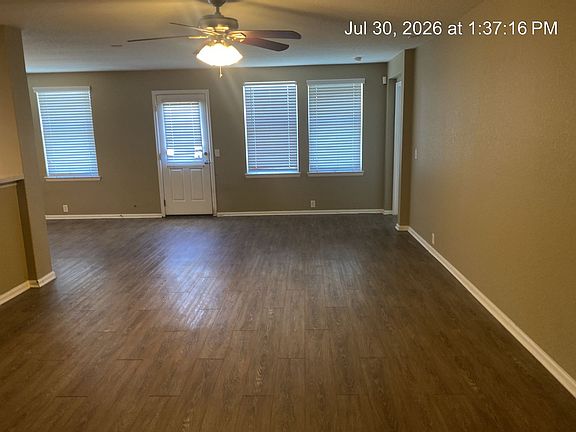 2nd image of 2610 Amethyst Dr