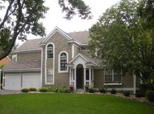 3030 Seminary Dr, New Brighton, MN 55112