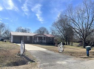 107 Bluefield Rd, Starr, SC 29684