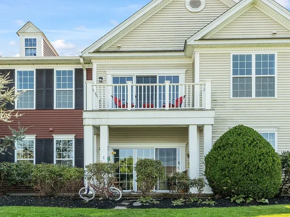 214 Corning Fairbanks Way #214, Westborough, MA 01581