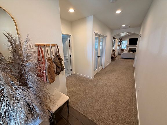 3rd image of 1420 W Williamson Ave