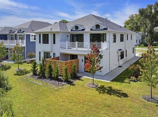 567 Mill St, Fontana, WI 53125