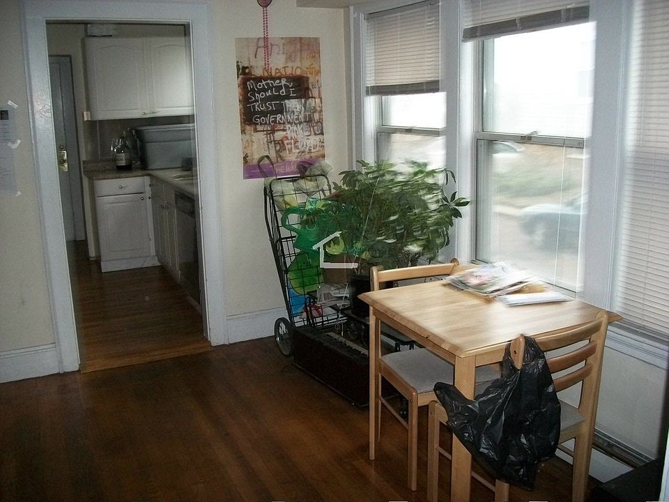 2nd image of 66 Ashford St #1S