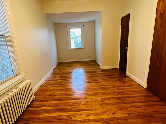 4th image of 292 Jessamine Ave Floor 2