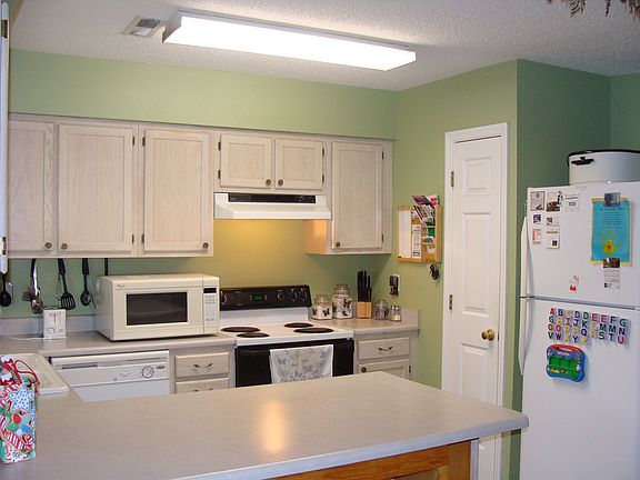 5th image of 5611 Chilmark Ct