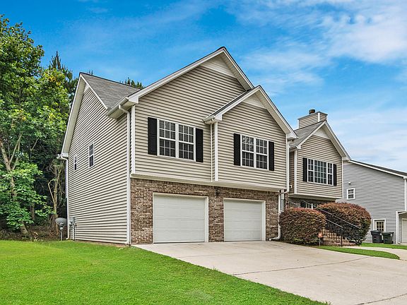 2nd image of 1761 Graywood Dr SE