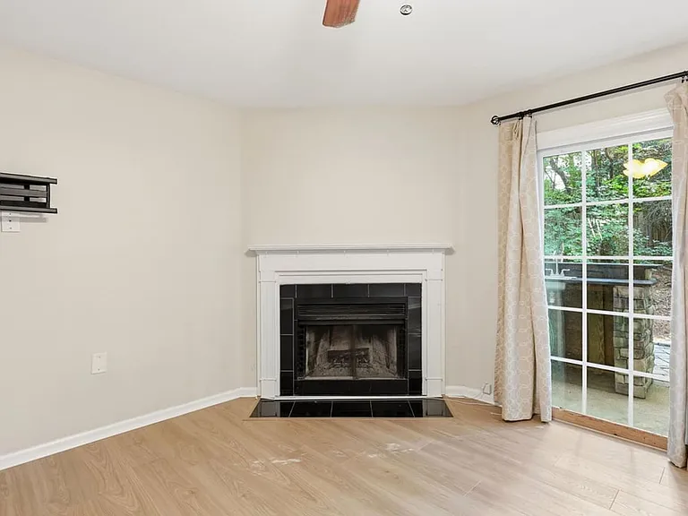 7733 Falcon Rest Cir — Photo 16