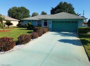 618 SE 23rd St, Cape Coral, FL 33990