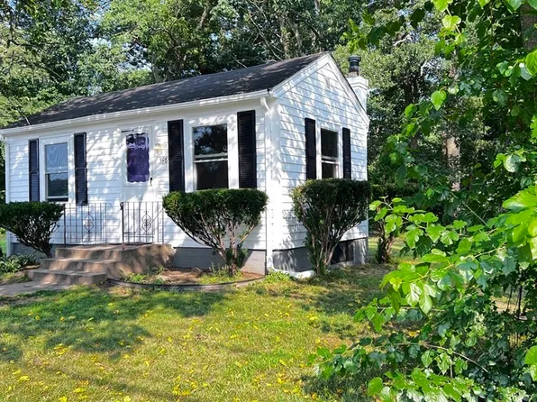 598 Arcade Ave, Seekonk, MA 02771